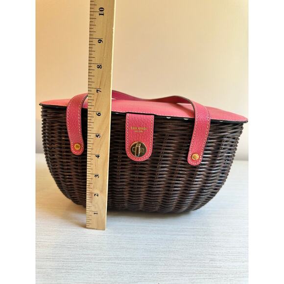 Kate Spade Pink Gold Wicker Picnic Basket Purse Mint Condition - Picture 11 of 12